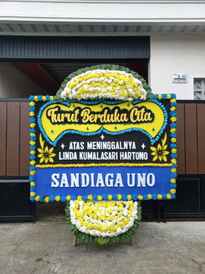 Papan Bunga Duka di Leksula